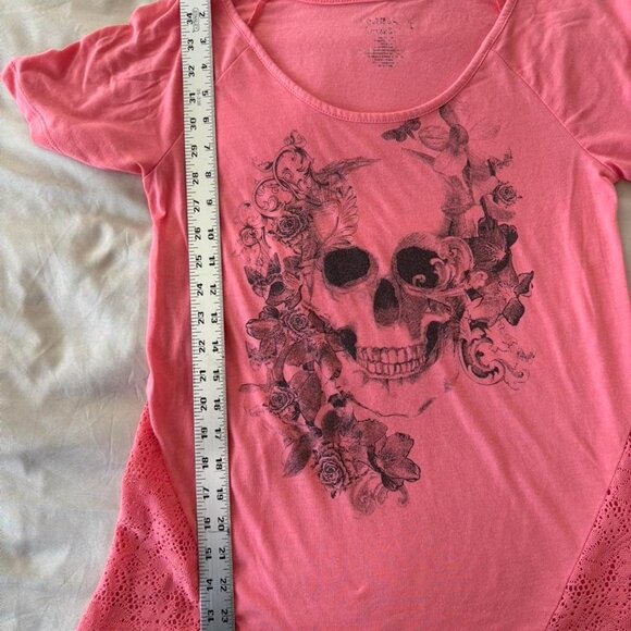 Pink and Black Skull and Roses Tee with Lace Edge - Picture 6 of 6